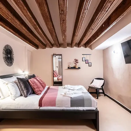 Giano Host - San Bernardo Apartment