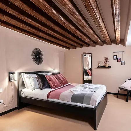 Giano Host - San Bernardo Apartment Genua