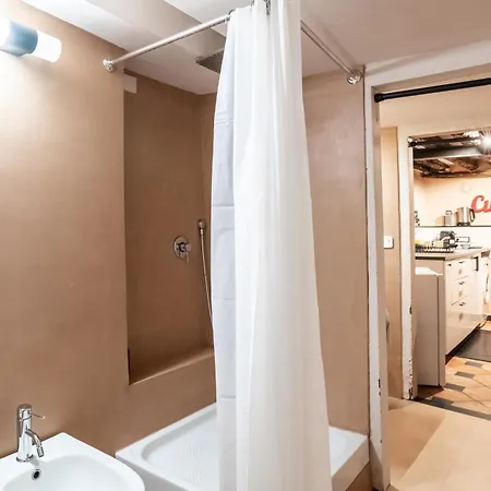 Giano Host - San Bernardo Генуя