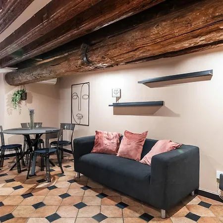 Giano Host - San Bernardo Апартаменты